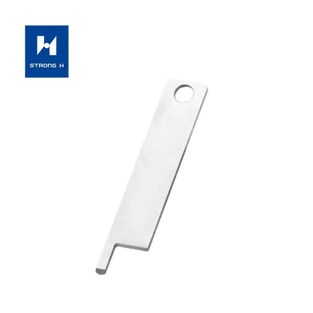 Máy khâu có dao không?